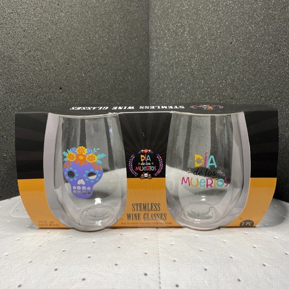 Dia De Los Muertos 2-Pack Stemless Plastic Wine Glasses NEW Day Of The Dead 4.2z - Picture 3 of 5